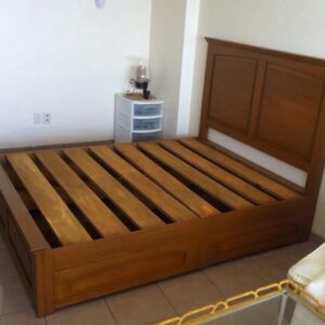 Detailed square headboard and base