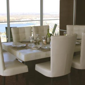 Onyx dining table 6 person