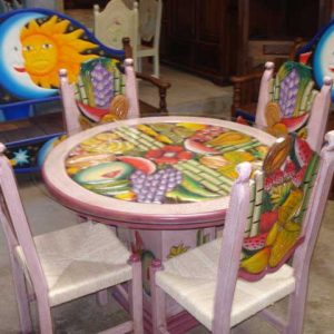 painted_round_fruit_table